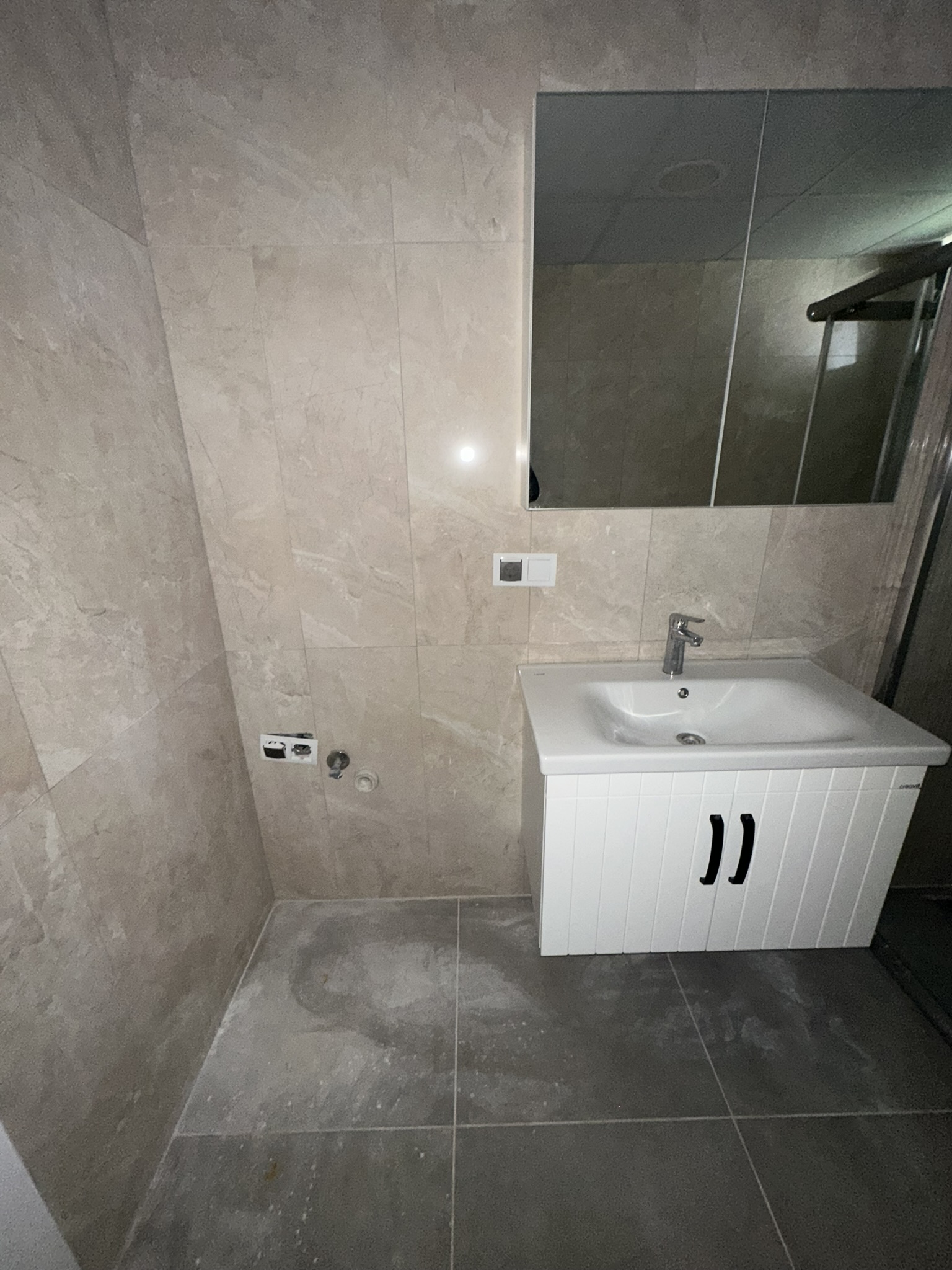 NİŞANTAŞI GİRİŞ KAT KİRALIK 2+1